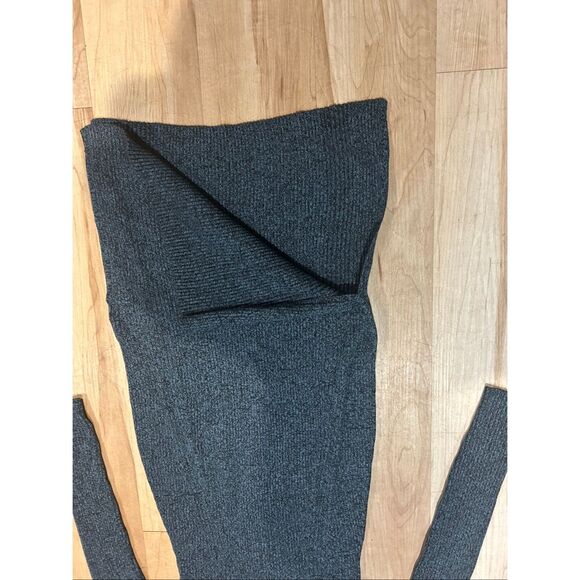 Athlete Reverie Sweater Dress - Picture 6 of 6